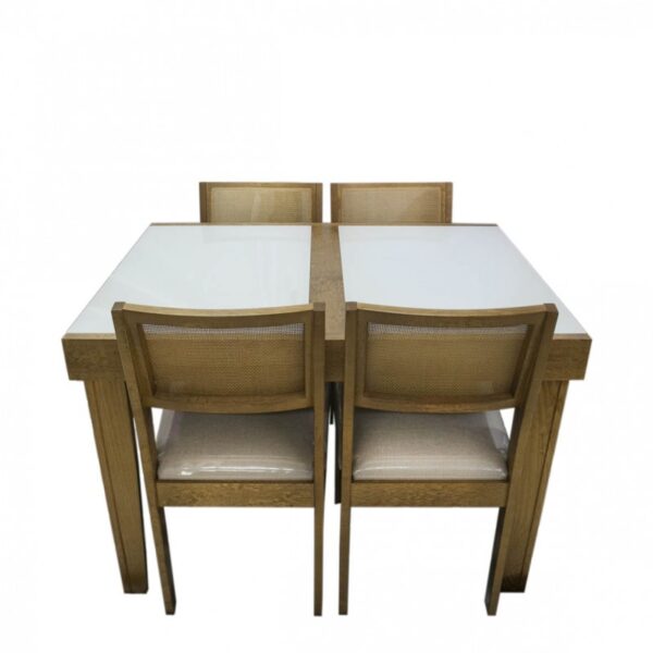 Mesa Estelita Imbuia com Vidro Extensível 1,10m Fechada e 1,60m Aberta